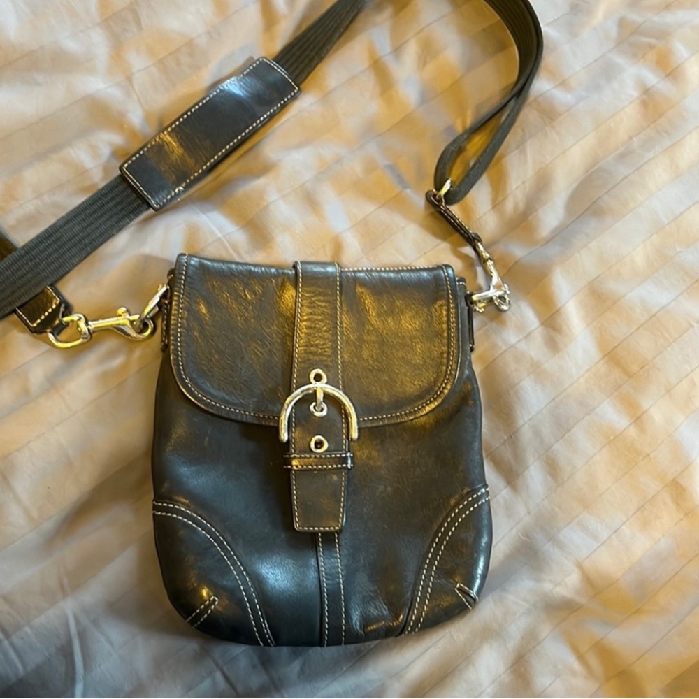 Vintage COACH leather crossbody